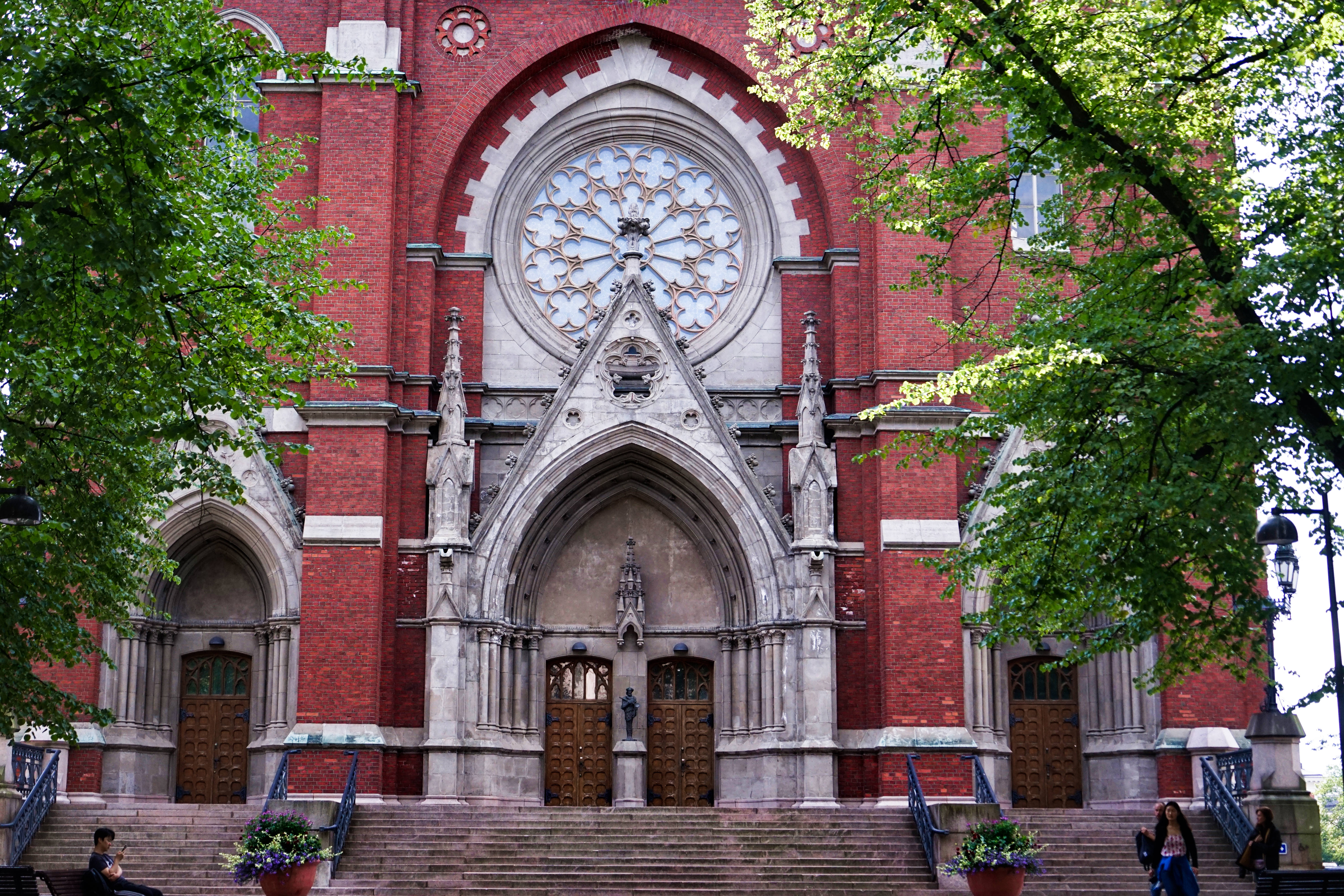 不会英语也能嗨的国家,不会英语能游遍世界吗