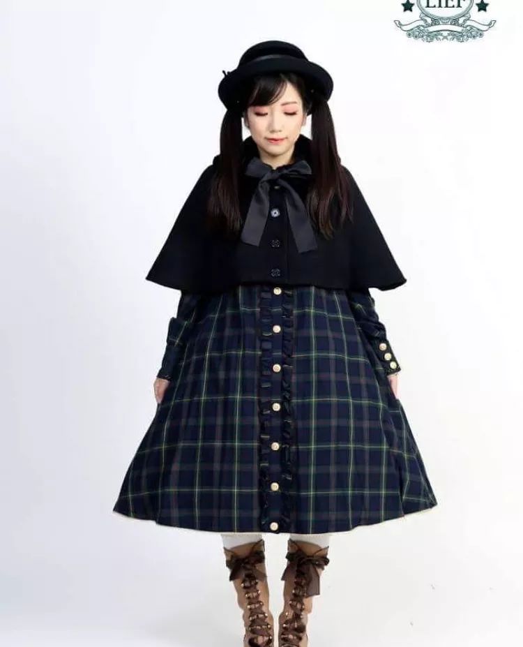 复古洛丽塔洋装,天价洛丽塔自拍