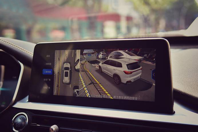 全新一代瑞虎8穿越剑门关,全新一代瑞虎8十万人百城公测