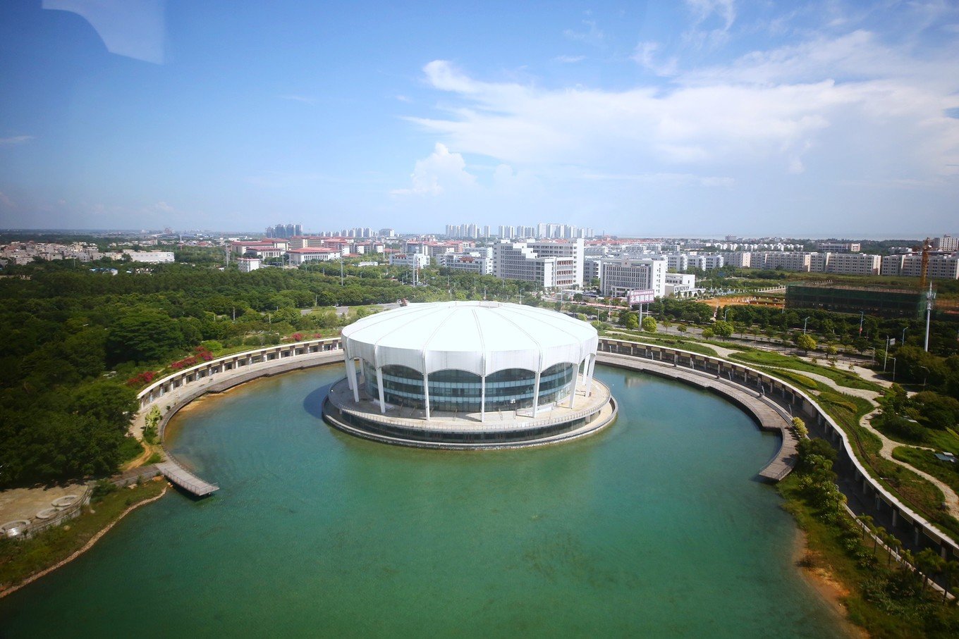 从北海坐游轮去海南海上观光,北海国际邮轮到越南