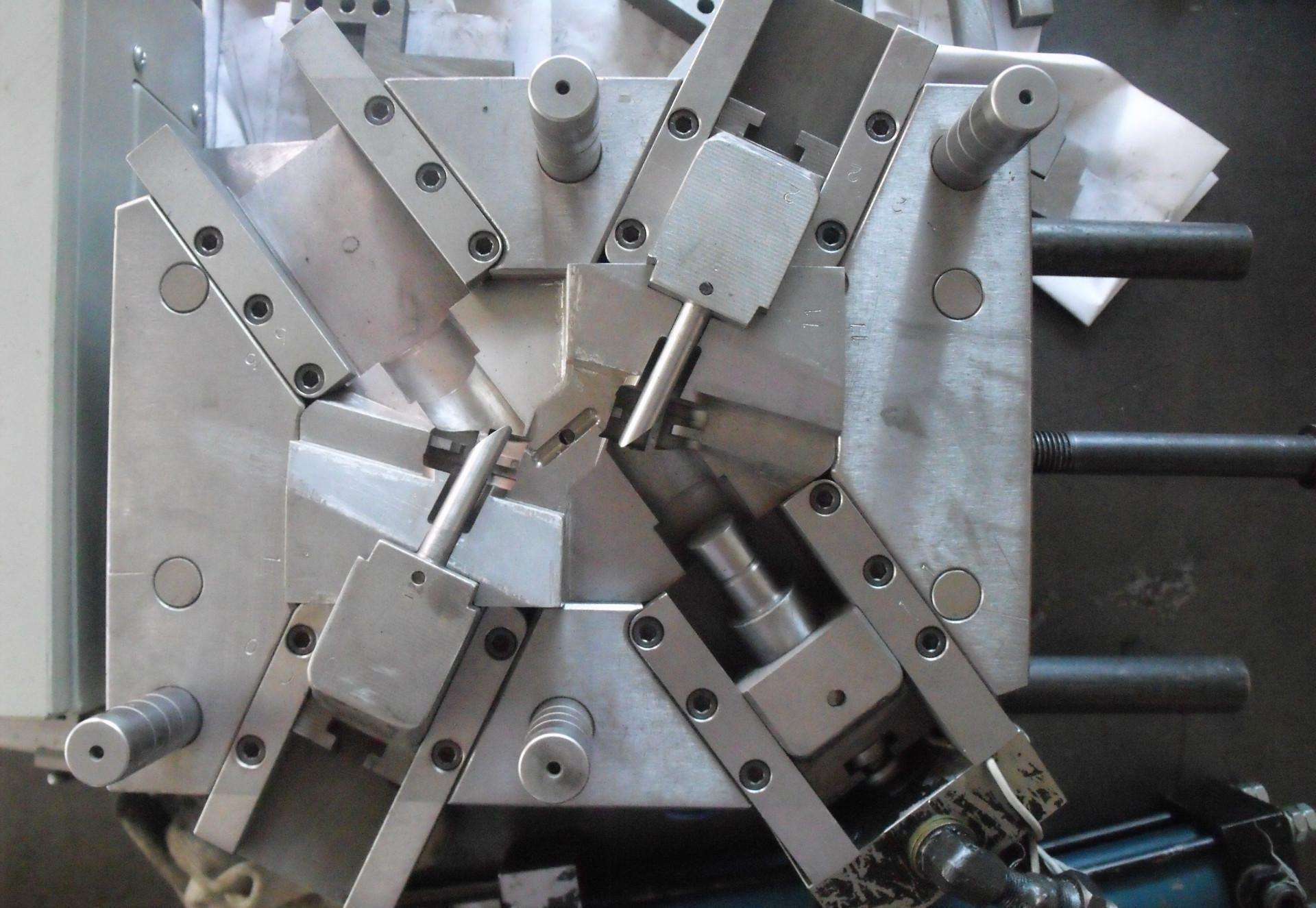 问老板预支工资老板说比我都困难,找老板预支一年工资该怎么说