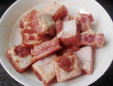 炖排骨焯完水以后怎么处理,炖排骨焯水浮沫