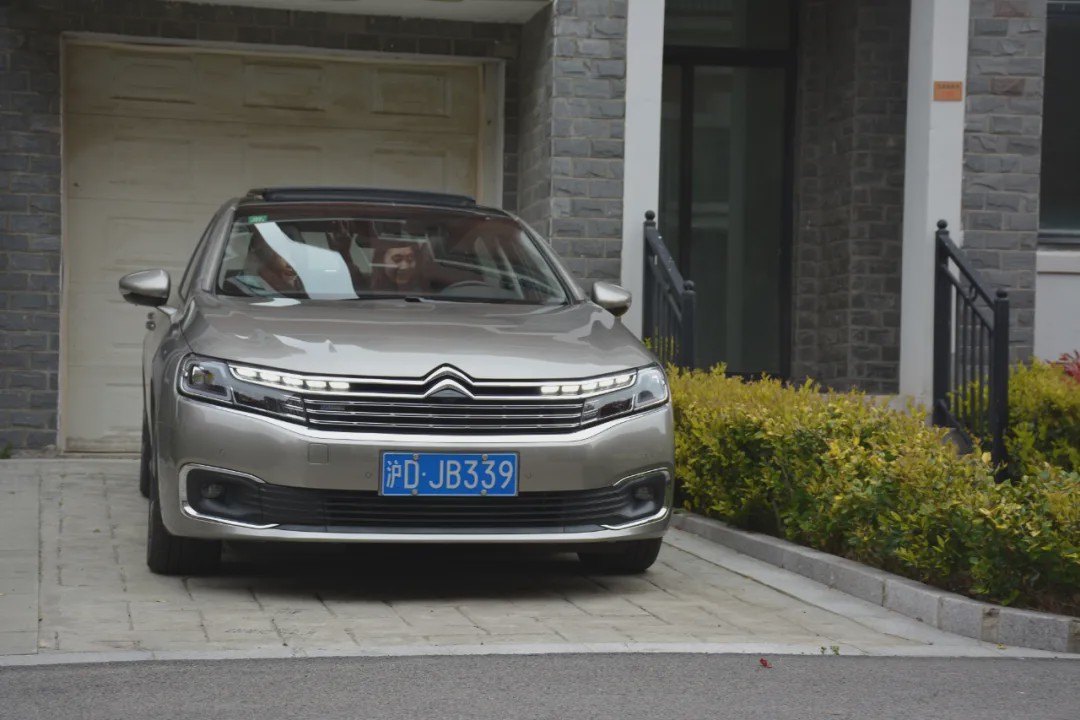 为什么很多人最后还是选择燃油车,为什么都买雪铁龙c6