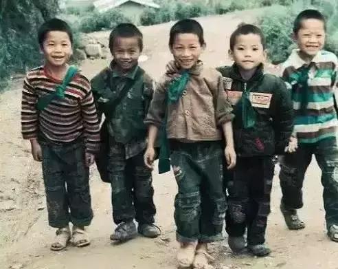 人越老越喜欢回忆过去,人一旦老了就特别爱回忆