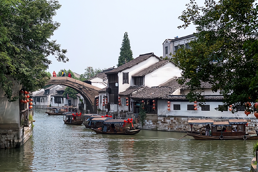 浙江南浔是一座历史悠久的古镇,古镇南浔江南水乡