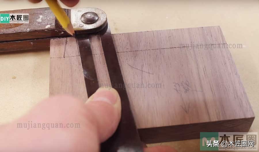 自制吉他挂钩墙壁挂架,吉他墙架制作视频