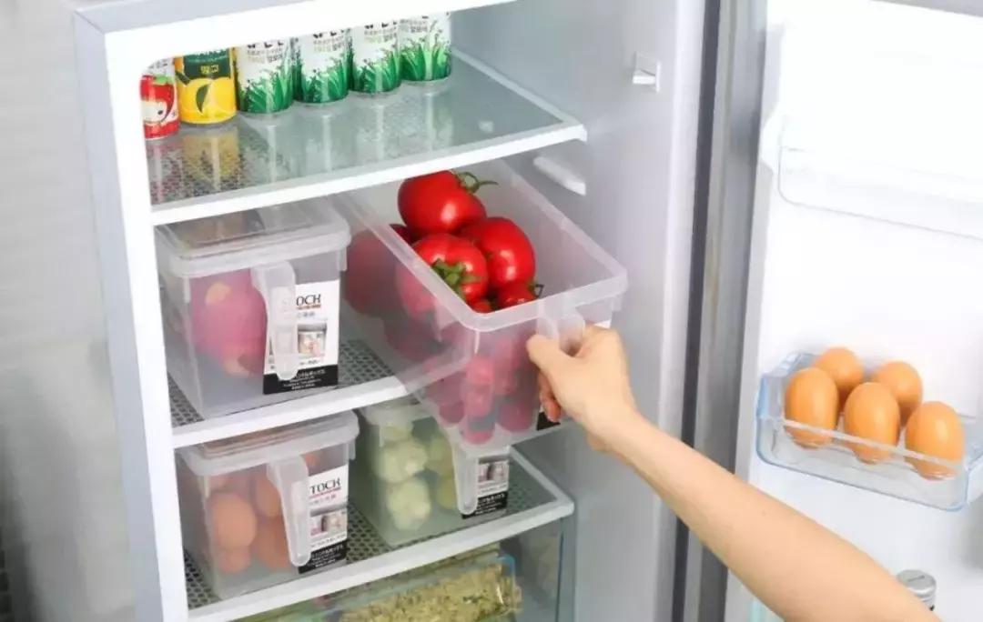 孩子喝了一口过期牛奶,冰箱里的牛奶孩子能直接喝吗