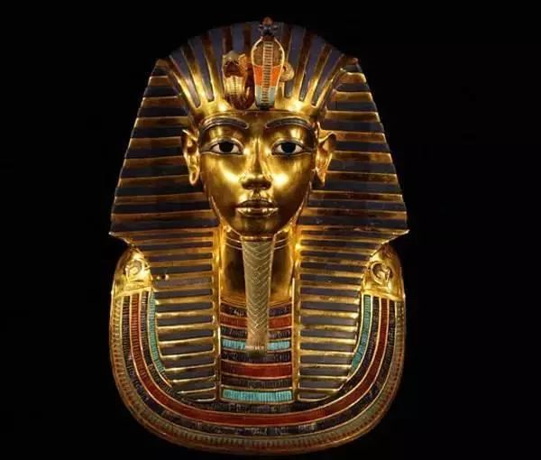 鉴别原矿绿松石真假,绿松石真假鉴别荧光灯