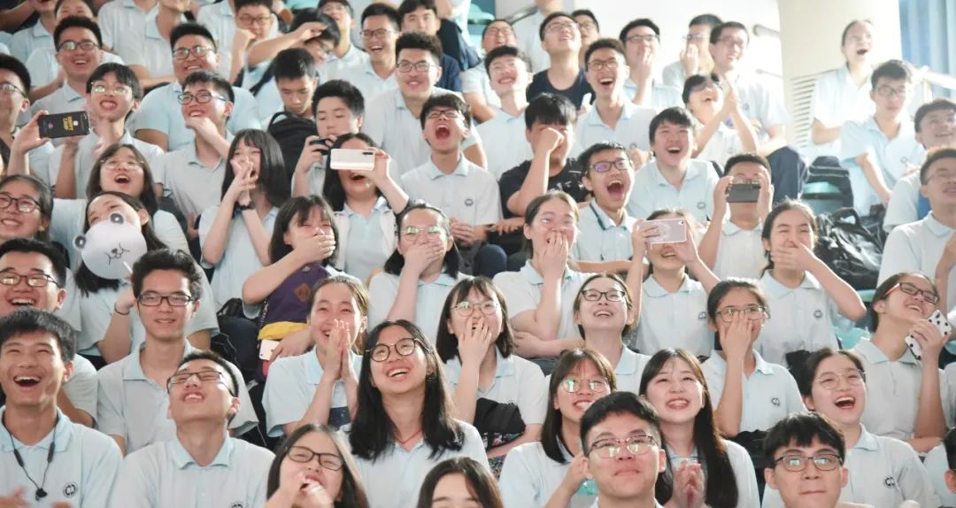 青年毛主席,榜首进一中!他曾就读的长沙市一中究竟有多牛?