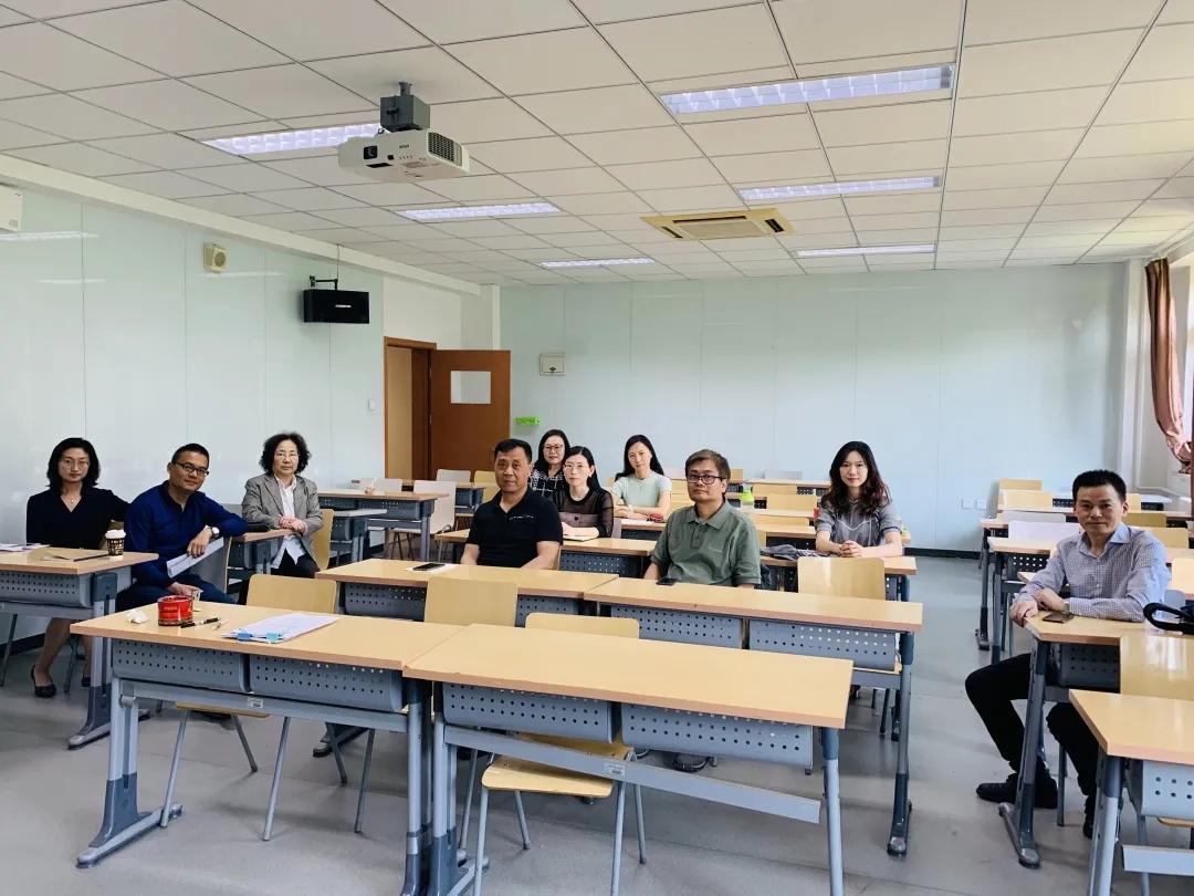 致力于培养产业精英和行业领袖！欢迎报考北京交通大学经济管理学院！