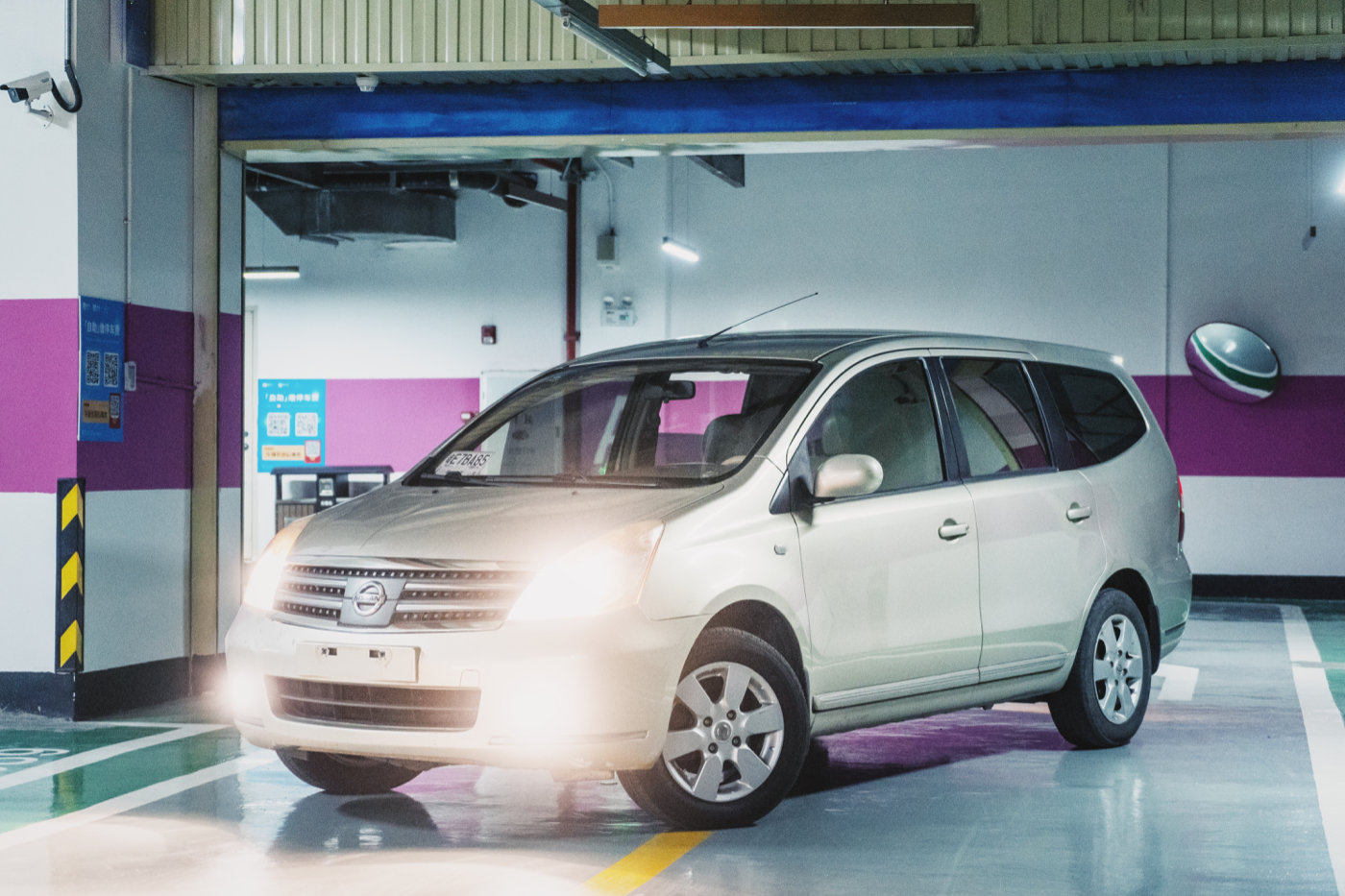 11年日产骏逸七座车,日产骏逸与骊威7座差别