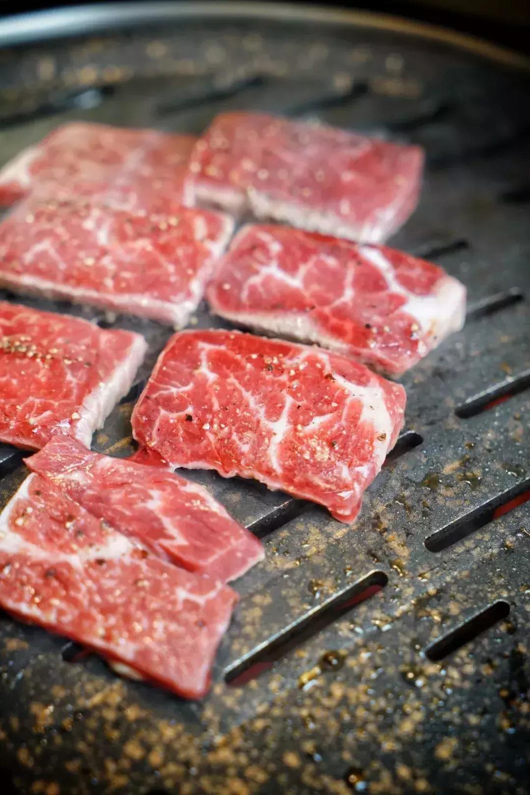 低温熟成牛肉简介,低温熟成牛肉