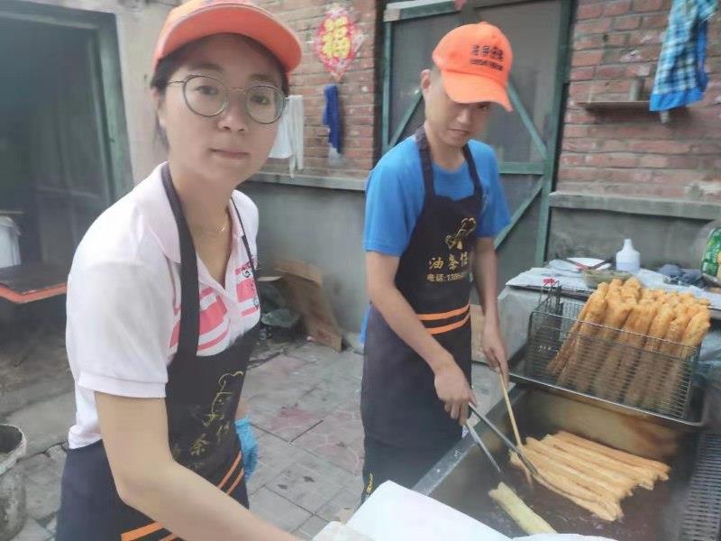 网红油条任家，竟然是这对医科大学生开的