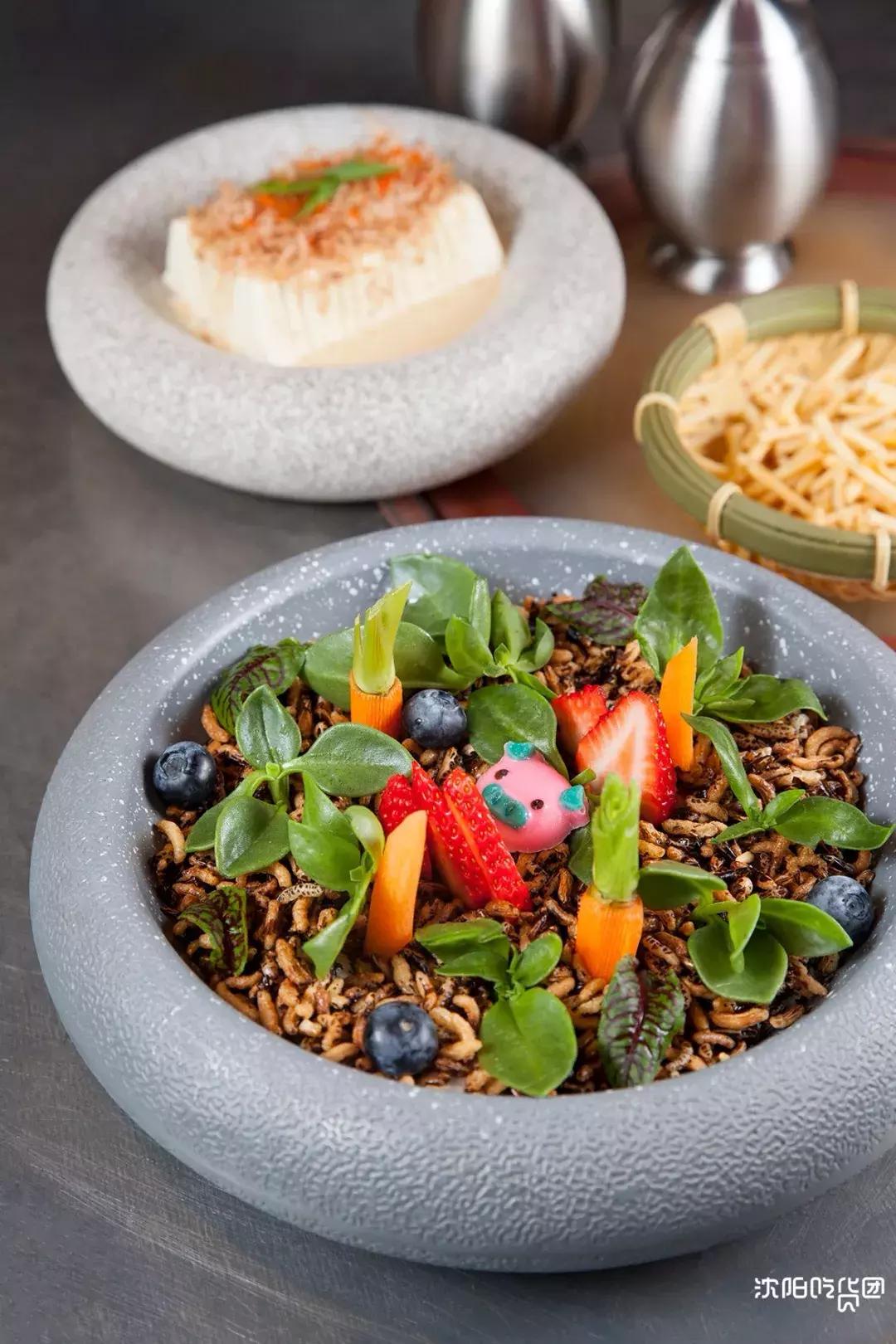 ¥300抵¥800花!年末巨狠福利来了,这还是我认识的小猪小牛吗?