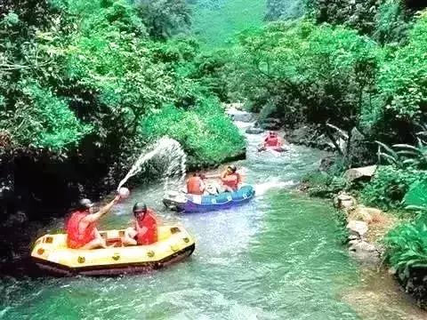 抓住夏日的尾巴来游泳吧,博罗漂流