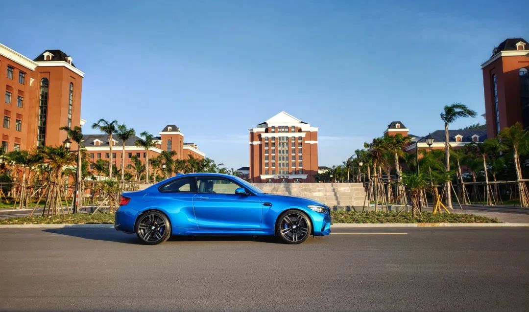 溜溜哥刚买新车,溜溜哥刚买回来要干什么