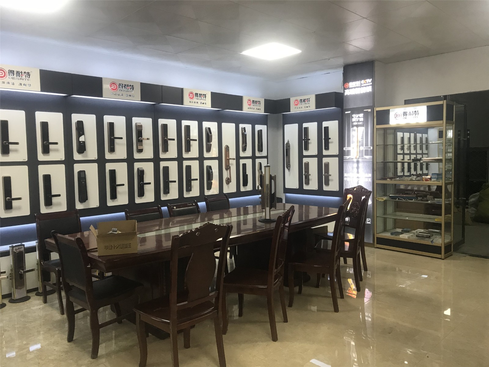 解锁幸福人生情绪密码,耐特智能门锁