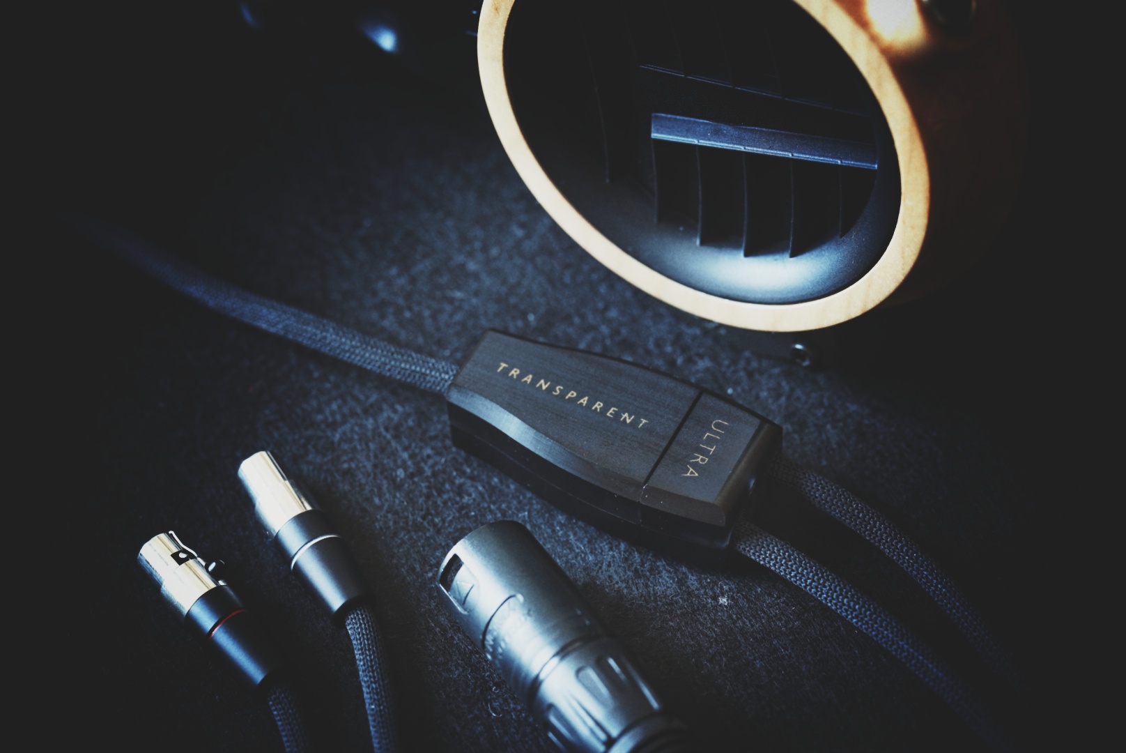 让耳旁,洋溢幸福!售价3W块的苏俄Kennerton参考级平板耳机Thror