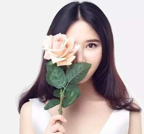 高考快到了,吃避孕药推迟月经期,这靠谱吗?