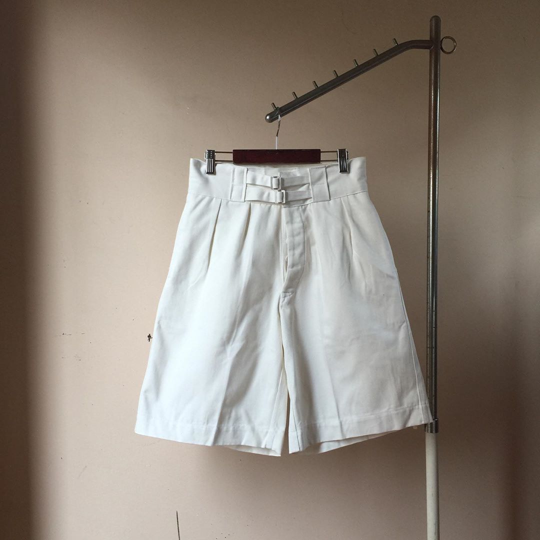 廓尔喀军裤配大黄靴,廓尔格西裤怎么搭配上衣