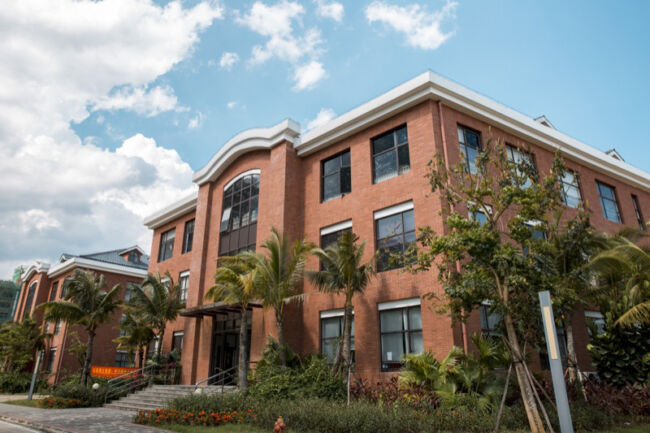 让我的孩子赢在起跑线上,让你的小孩赢在起跑线上