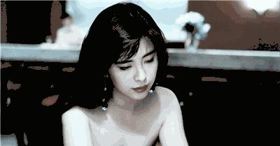 什么动作可以让男生心动,什么肢体动作让女生心动