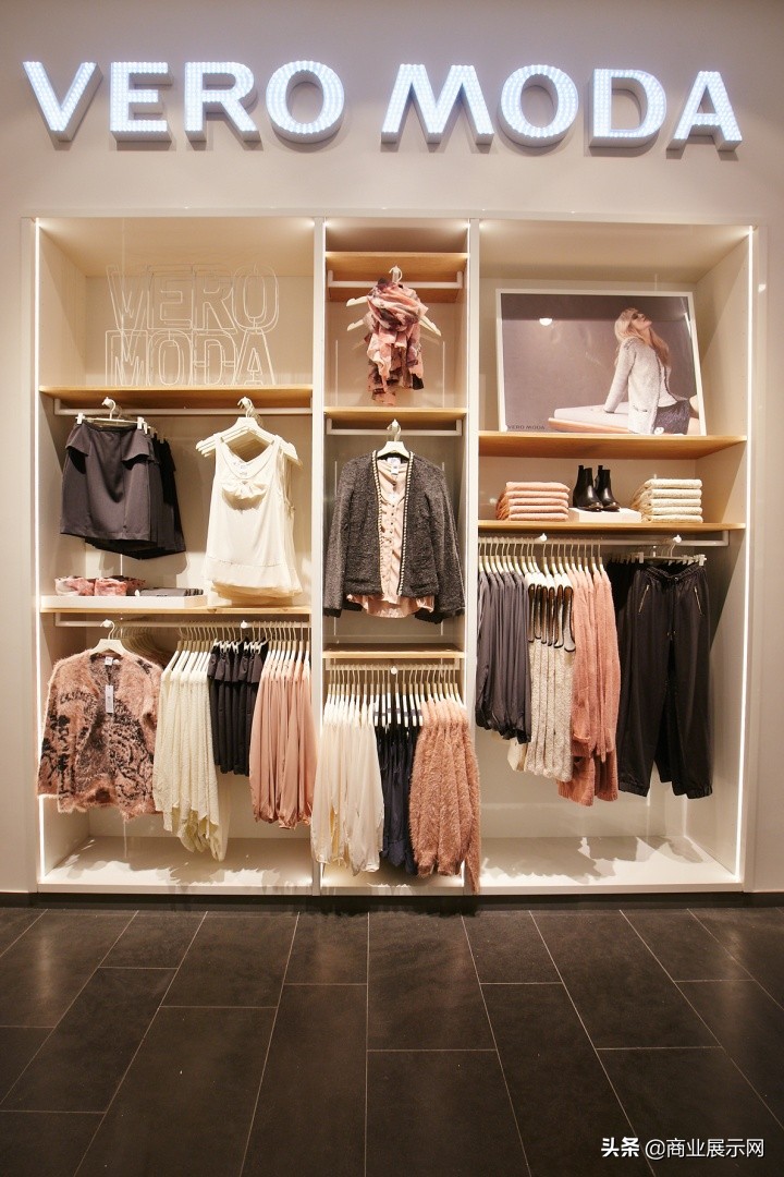 德国柏林化妆品旗舰店,德国柏林专柜