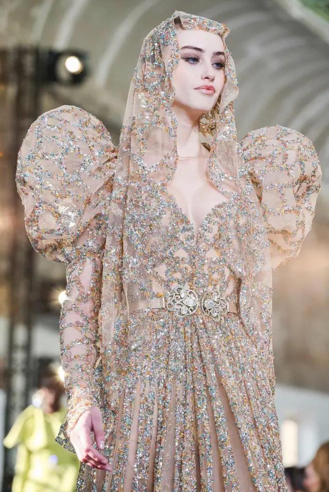 刘亦菲走红毯穿的礼服 (刘亦菲结婚了吗2017)