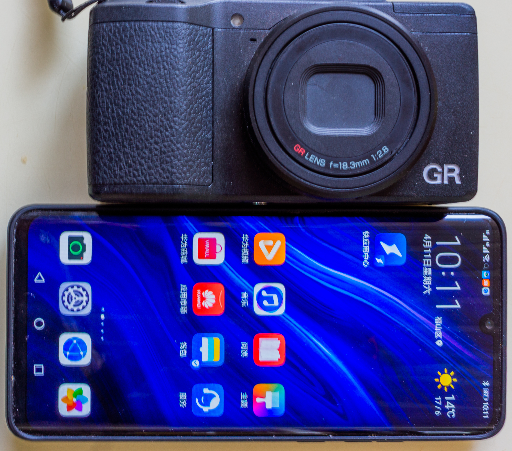 鍗庝负p30pro瀵规瘮鑻规灉12pro,鍗庝负p30pro瀵规瘮iphonese2