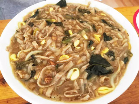 这里不愧是安徽的美食之城！安徽名吃一锅端之临泉美食