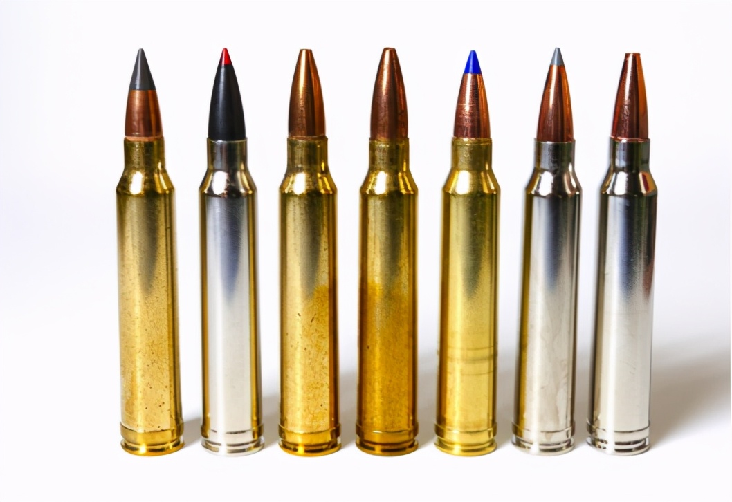 “吃鸡神器”AWM威力有多强？曾创造*击狙**枪界神话，畅销欧美各国