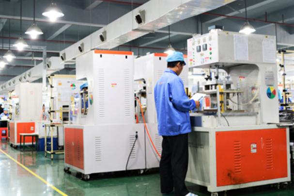 中国手机壳大王：一年销量超过5000万个，他赚的钱比手机厂商还多