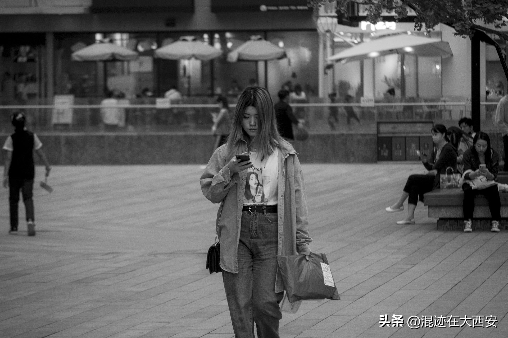 西安中贸广场夜景图,西安中贸广场攻略