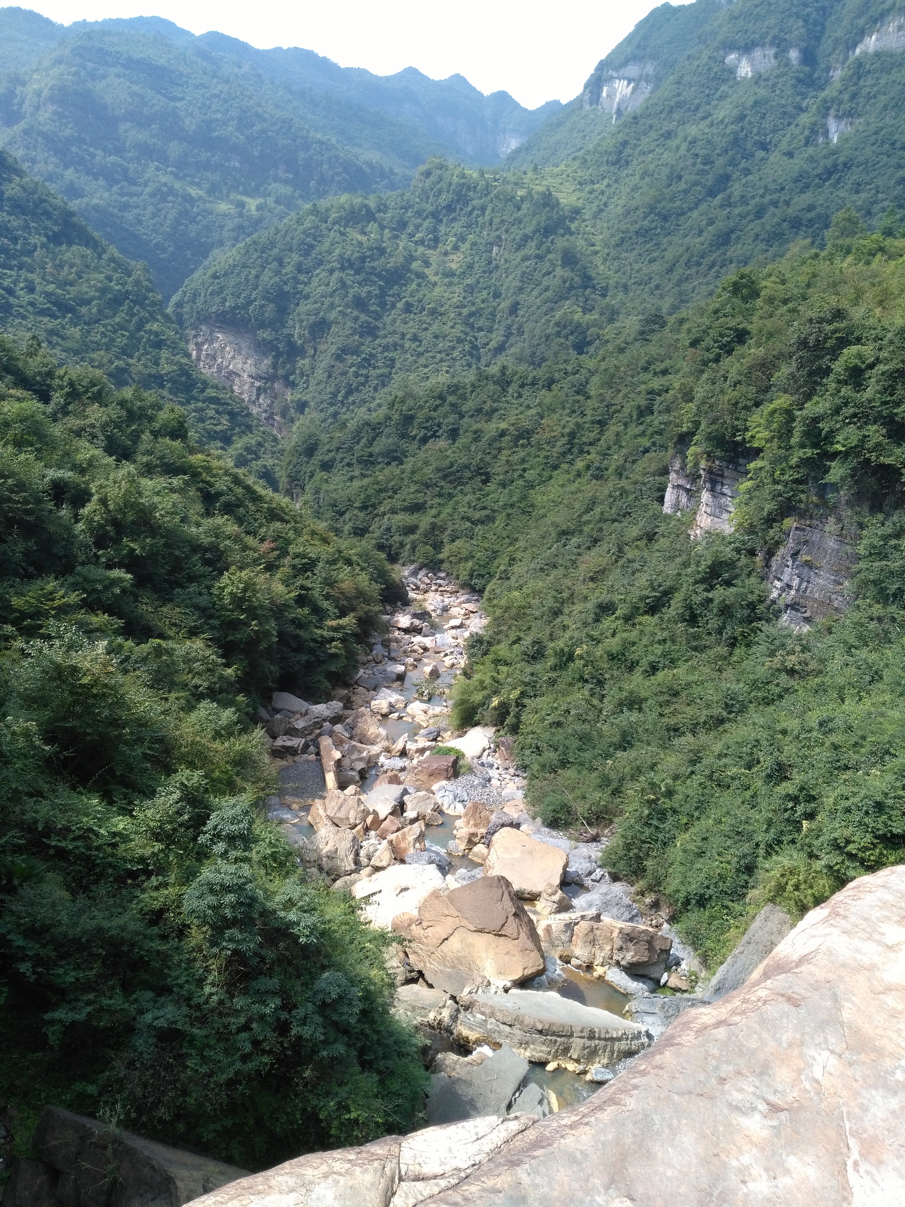 西漂湾瀑布群,建始西漂湾瀑布群