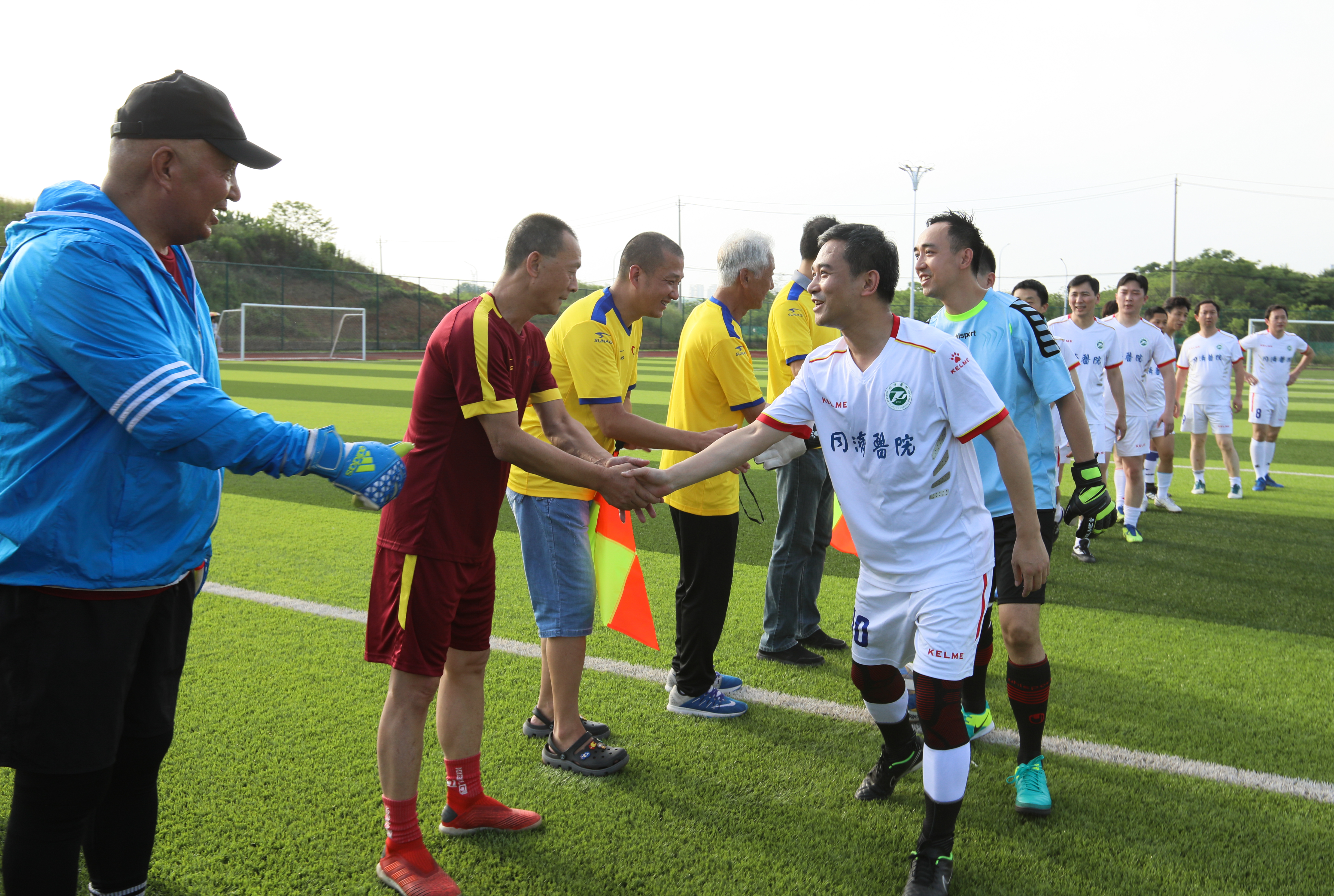 致敬武汉防疫一线医务人员,致敬武汉本土抗疫情白衣天使