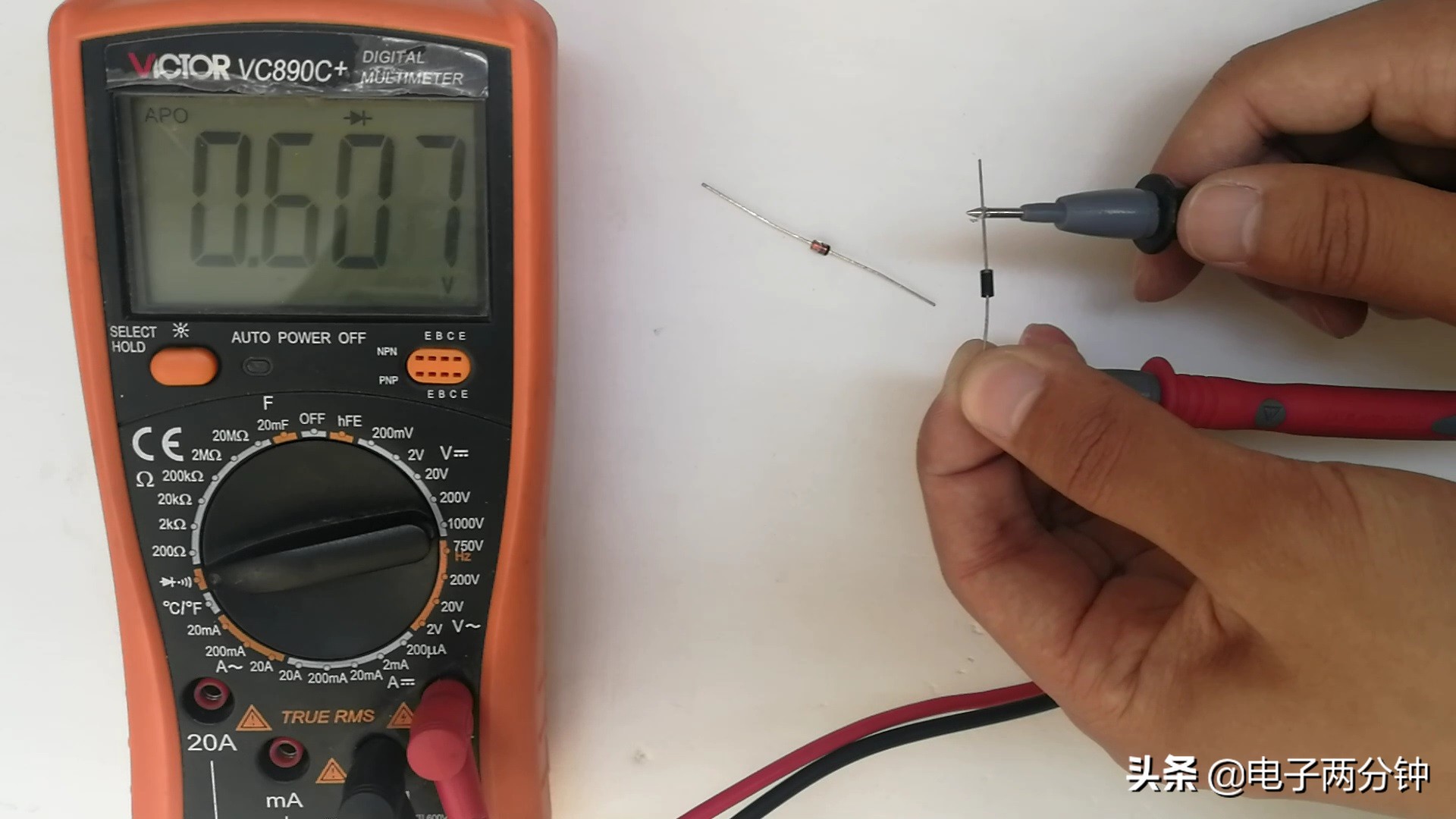 万用表最基本的几个测量功能,万用表常用测量方法