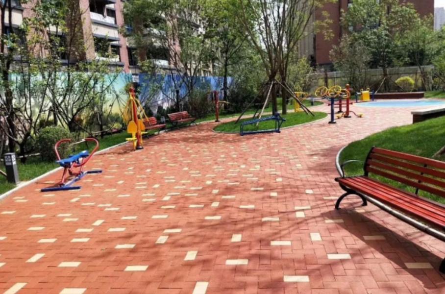 烧结砖与透水砖哪个好,烧结砖与水泥砖