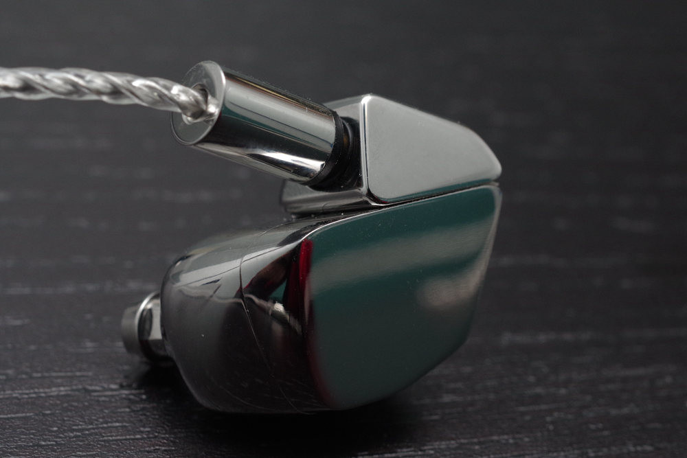 全铍振膜呈现通透自然音色,FinalA8000旗舰入耳耳机|硬核测评