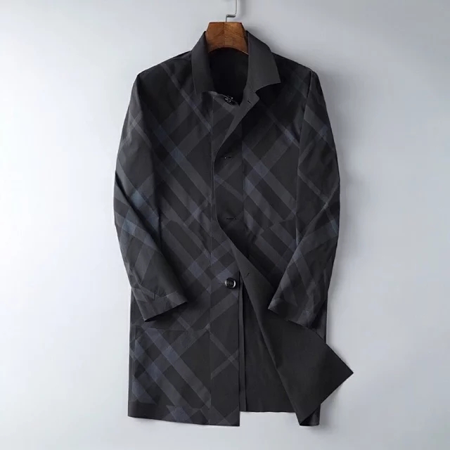 新式巴宝莉夹克外套惊艳亮相,再见波司登巴宝莉轻便夹克