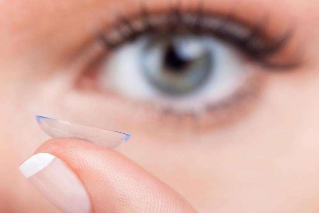 看不见就晚了：“眼力劳动者”的生存指南