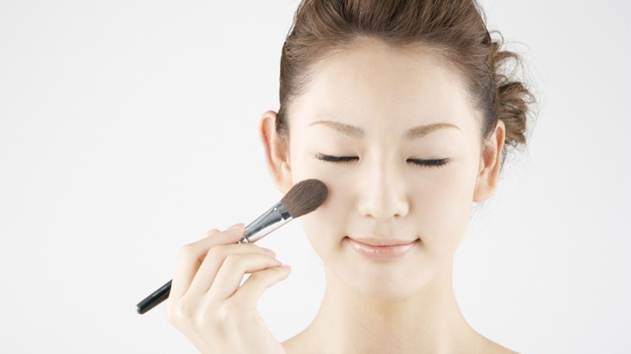 底妆的正确步骤初学者简单,新手日常底妆教程详细步骤