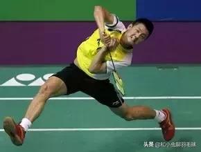 羽毛球高远球握拍细节,反手高远球细节教学