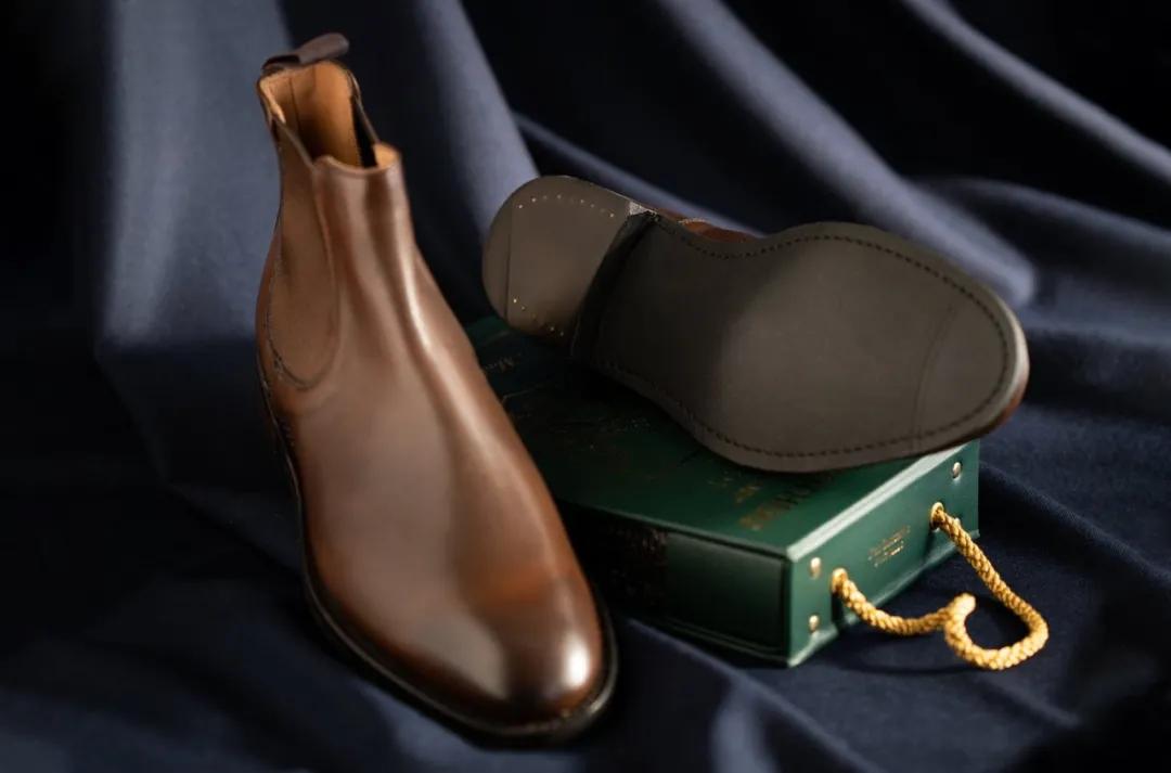 在秋冬季初尝绅士靴?认准这两款,正闲场景轻松包办