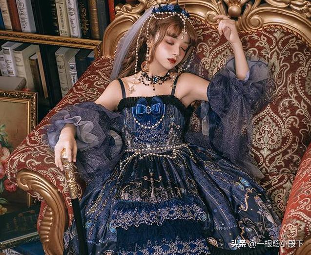 洛丽塔长裙日常穿搭简单,洛丽塔穿什么样的裙子好看