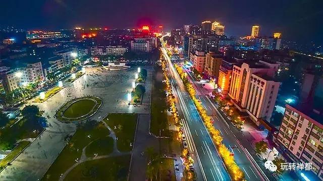 亮化工程让城市灯火通明,新兴县夜景图片