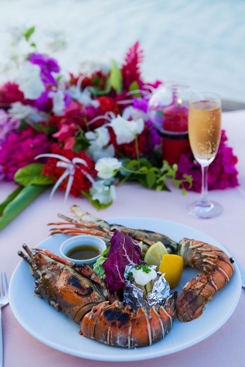 库拉玛蒂岛拥2KM拖尾长滩，水屋受国人追捧，2019一价全包玩马代