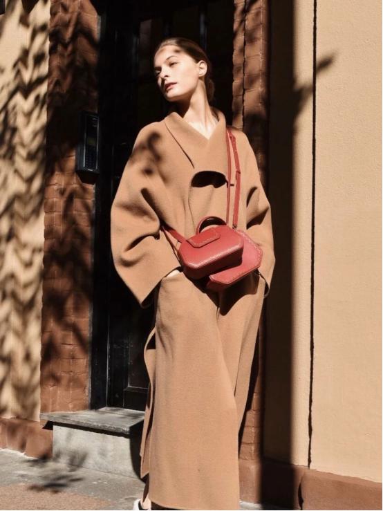 不同穿搭适合什么的配饰,提升穿搭精致感的配饰