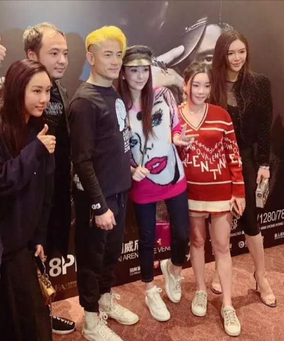 第一胎是女孩可以生二胎么,一胎女儿像妈妈二胎生什么几率大