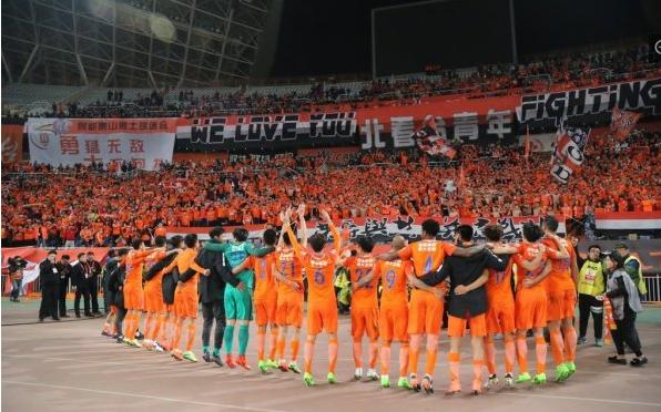 中国足球球迷哪个最好,哪个足球俱乐部球迷最忠诚