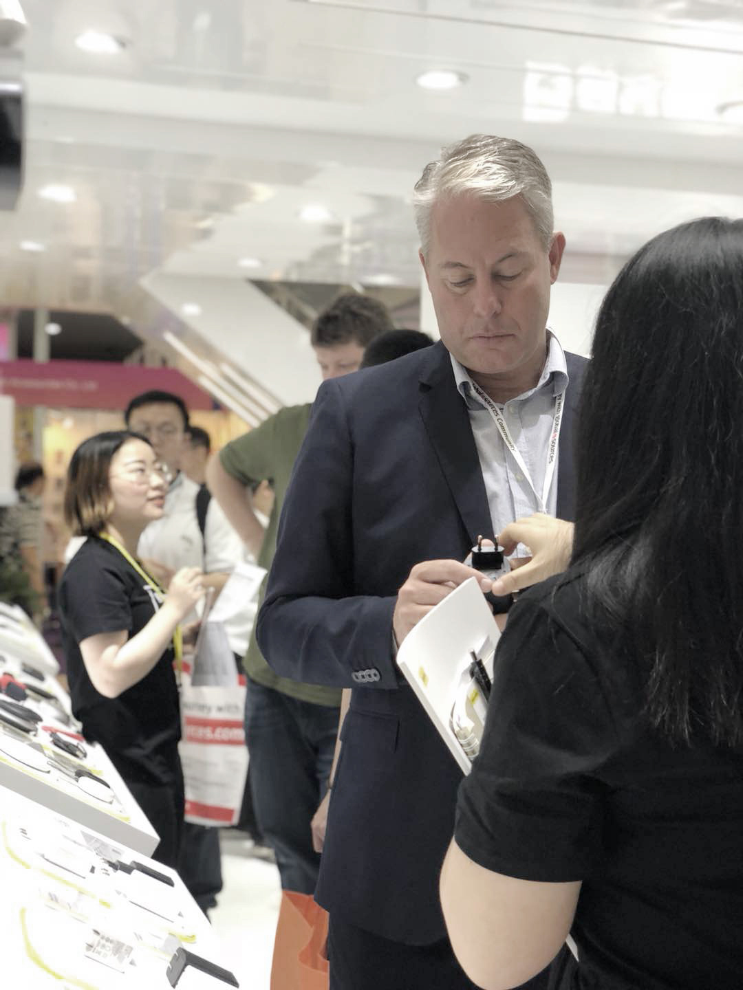 baseus倍思最新款,baseus倍思数码直播间